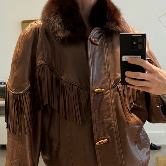 Vintage Leather Fringe Jacket with Fur Collar wood toggles apres winter style - Picture 1 of 11